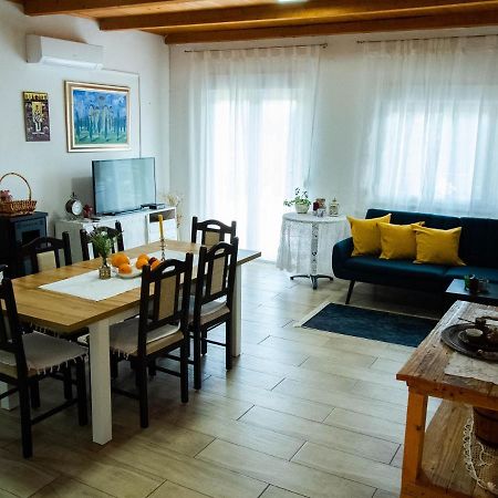 Apartment Village House Ravno Exteriér fotografie
